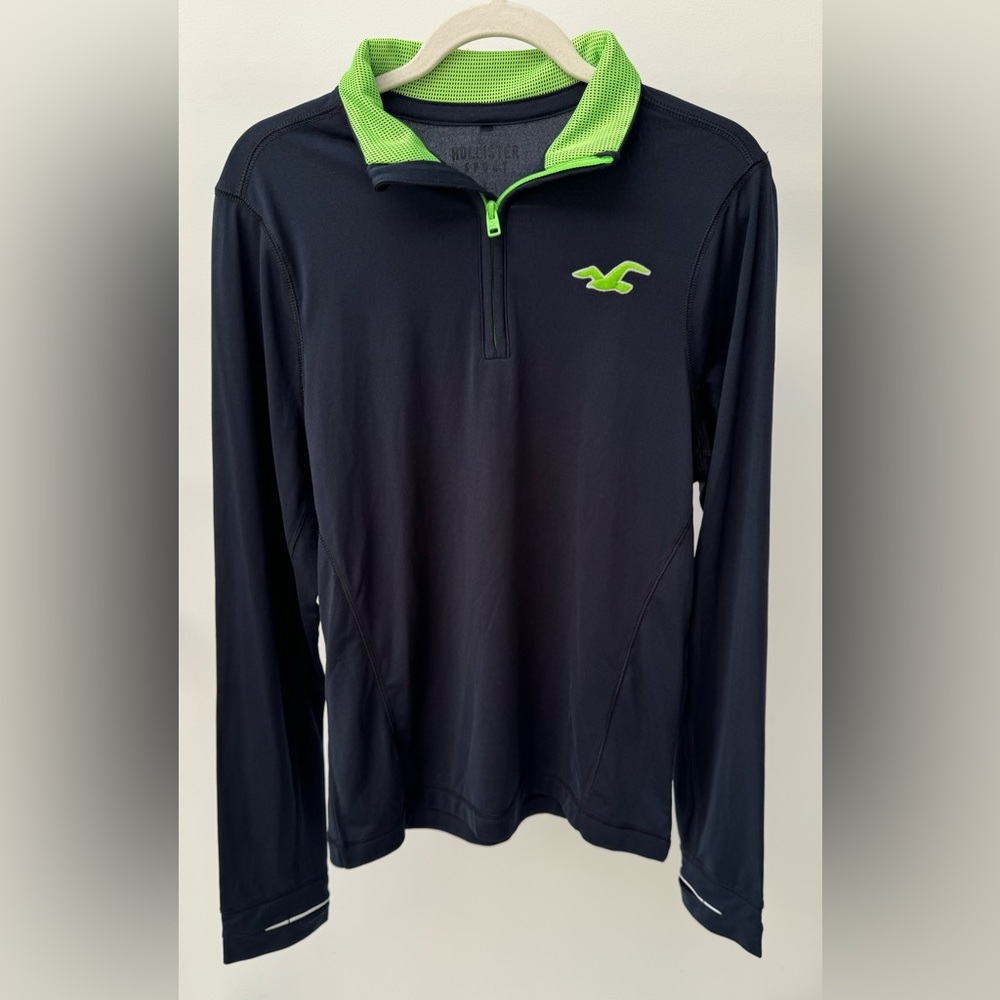 Hollister Sport Men's Quarter Zip Athletic Pullover in Blue and Green, Size L